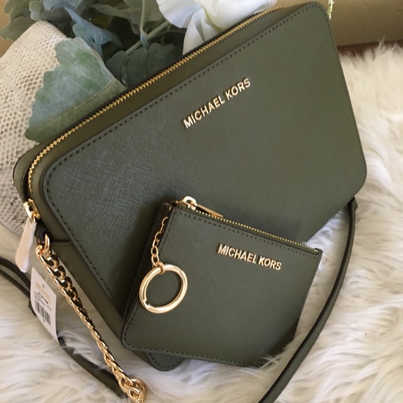 Michael Kors jet set crossbody with coin ID holder - Picture 3 of 7